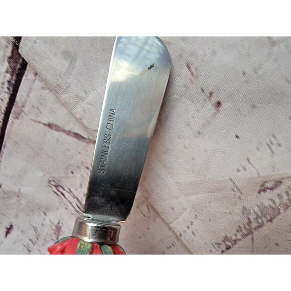 Studio Art Pottery Wavy Dish 7in Tan Pressed Leaf & Berries Pattern Signed - Picture 2 of 10